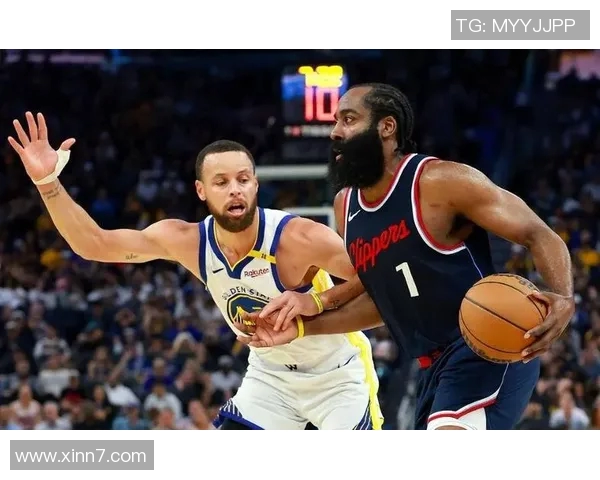 NBA最新战报聚焦库里争议手势与火箭奇兵爆发终结连败 NBA最新战报聚焦库里争议手势与火箭奇兵爆发终结连败